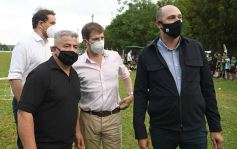 Foto de la galería: Yacyretá entregó equipamiento deportivo al Club El Brete de Posadas