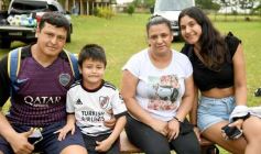 Foto de la galería: Yacyretá entregó equipamiento deportivo al Club El Brete de Posadas