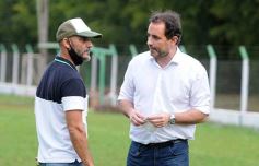 Foto de la galería: Yacyretá entregó equipamiento deportivo al Club El Brete de Posadas