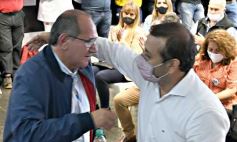 Foto de la galería: Oscar Herrera Ahuad junto a sindicalistas misioneros en el debate por la reforma laboral