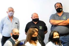 Foto de la galería: Oscar Herrera Ahuad junto a sindicalistas misioneros en el debate por la reforma laboral