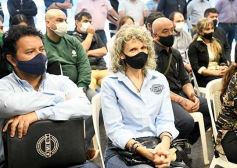 Foto de la galería: Oscar Herrera Ahuad junto a sindicalistas misioneros en el debate por la reforma laboral