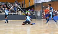 Foto de la galería: Posadas logró el pase a semis frente a Montecarlo en el Torneo Regional de Futsal