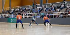 Foto de la galería: Posadas logró el pase a semis frente a Montecarlo en el Torneo Regional de Futsal