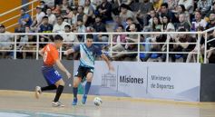 Foto de la galería: Posadas logró el pase a semis frente a Montecarlo en el Torneo Regional de Futsal