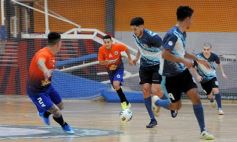 Foto de la galería: Posadas logró el pase a semis frente a Montecarlo en el Torneo Regional de Futsal