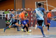 Foto de la galería: Posadas logró el pase a semis frente a Montecarlo en el Torneo Regional de Futsal