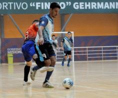 Foto de la galería: Posadas logró el pase a semis frente a Montecarlo en el Torneo Regional de Futsal