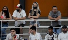 Foto de la galería: Posadas logró el pase a semis frente a Montecarlo en el Torneo Regional de Futsal