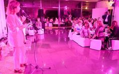 Foto de la galería: Cóctel Rosa del Cerro, en la lucha y prevención del cáncer de mama en Posadas