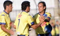 Sixto Fotografías. Deportes. Liga Posadeña A - Victoria auriazul en el inicio del Torneo Oficial de la Liga Posadeña de Fútbol