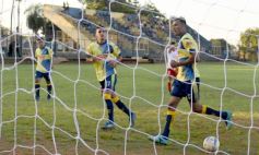 Foto de la galería: Victoria auriazul en el inicio del Torneo Oficial de la Liga Posadeña de Fútbol