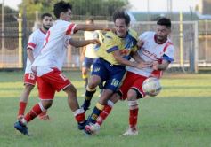 Foto de la galería: Victoria auriazul en el inicio del Torneo Oficial de la Liga Posadeña de Fútbol