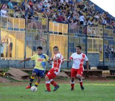 Foto de la galería: Victoria auriazul en el inicio del Torneo Oficial de la Liga Posadeña de Fútbol