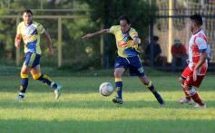 Foto de la galería: Victoria auriazul en el inicio del Torneo Oficial de la Liga Posadeña de Fútbol