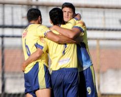 Foto de la galería: Victoria auriazul en el inicio del Torneo Oficial de la Liga Posadeña de Fútbol