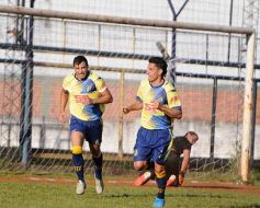 Foto de la galería: Victoria auriazul en el inicio del Torneo Oficial de la Liga Posadeña de Fútbol