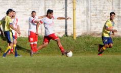 Foto de la galería: Victoria auriazul en el inicio del Torneo Oficial de la Liga Posadeña de Fútbol