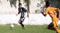 Foto de la galería: El Decano sumó su primer triunfo en el Torneo de Fútbol Posadeño
