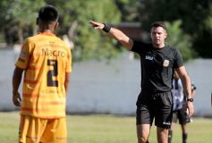 Foto de la galería: El Decano sumó su primer triunfo en el Torneo de Fútbol Posadeño