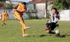 Foto de la galería: El Decano sumó su primer triunfo en el Torneo de Fútbol Posadeño