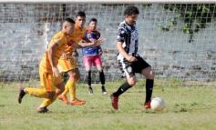 Foto de la galería: El Decano sumó su primer triunfo en el Torneo de Fútbol Posadeño