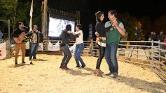 Foto de la galería: Productores, familias y amigos disfrutaron del Remate Nocturno en Dos de Mayo