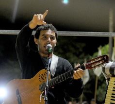 Foto de la galería: Productores, familias y amigos disfrutaron del Remate Nocturno en Dos de Mayo