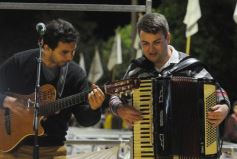 Foto de la galería: Productores, familias y amigos disfrutaron del Remate Nocturno en Dos de Mayo