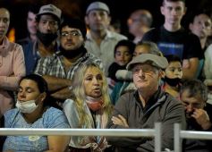 Foto de la galería: Productores, familias y amigos disfrutaron del Remate Nocturno en Dos de Mayo