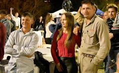 Foto de la galería: Productores, familias y amigos disfrutaron del Remate Nocturno en Dos de Mayo