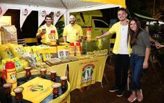 Foto de la galería: Productores, familias y amigos disfrutaron del Remate Nocturno en Dos de Mayo