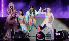 Foto de la galería: Fanáticos deliraron en la espectacular presentación de Tini en Posadas