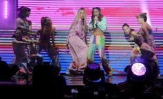 Foto de la galería: Fanáticos deliraron en la espectacular presentación de Tini en Posadas