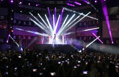 Foto de la galería: Fanáticos deliraron en la espectacular presentación de Tini en Posadas