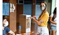 Foto de la galería: Acompañamiento y compromiso ciudadano en los comicios legislativos en Posadas