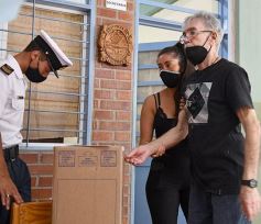 Foto de la galería: Acompañamiento y compromiso ciudadano en los comicios legislativos en Posadas