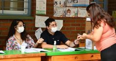 Foto de la galería: Acompañamiento y compromiso ciudadano en los comicios legislativos en Posadas