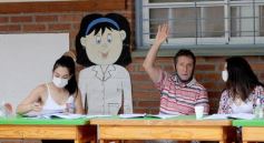 Foto de la galería: Acompañamiento y compromiso ciudadano en los comicios legislativos en Posadas