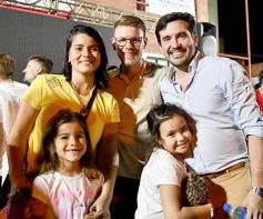 Foto de la galería: Triunfo electoral y celebración compartida en la Casa Radical de Posadas