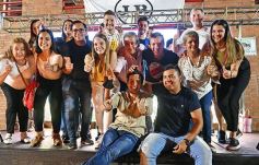 Foto de la galería: Triunfo electoral y celebración compartida en la Casa Radical de Posadas