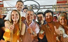 Foto de la galería: Triunfo electoral y celebración compartida en la Casa Radical de Posadas