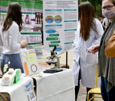 Foto de la galería: Conocimiento y encuentro en la Kermés Científica de la UNaM