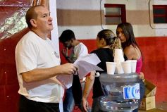 Foto de la galería: Guaraní presentó su plantel y la nueva camiseta para el Torneo Regional