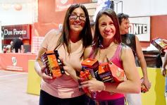 Foto de la galería: Guaraní presentó su plantel y la nueva camiseta para el Torneo Regional