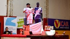 Foto de la galería: Guaraní presentó su plantel y la nueva camiseta para el Torneo Regional