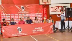 Foto de la galería: Guaraní presentó su plantel y la nueva camiseta para el Torneo Regional