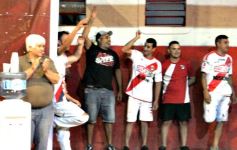 Foto de la galería: Guaraní presentó su plantel y la nueva camiseta para el Torneo Regional