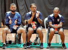 Foto de la galería: Guaraní presentó su plantel y la nueva camiseta para el Torneo Regional