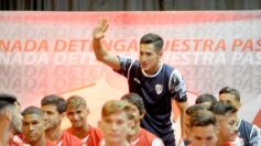 Foto de la galería: Guaraní presentó su plantel y la nueva camiseta para el Torneo Regional